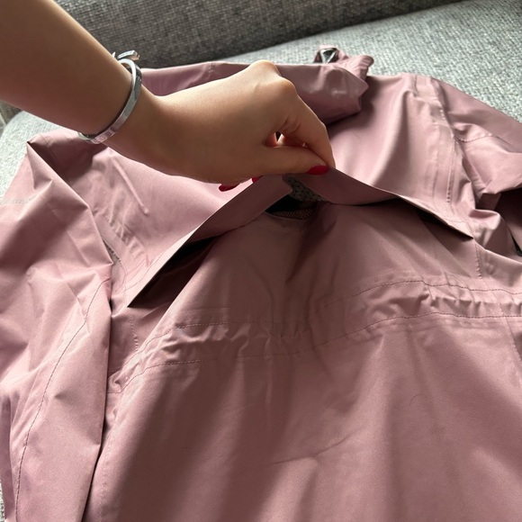 Spring-Ready Columbia Waterproof Rain Jacket – Brand New with Tags! - Picture 13 of 16